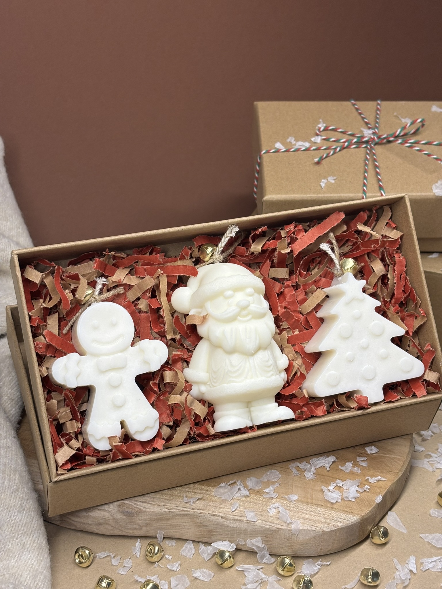 CHRISTMAS CHARM